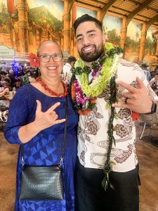 Delsa Moe and Manti Te'o at Polynesian Football Hall of Fame, 2023