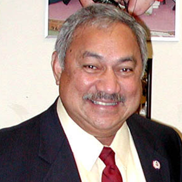 Living treasure - Faleomavaega Eni Hunkin